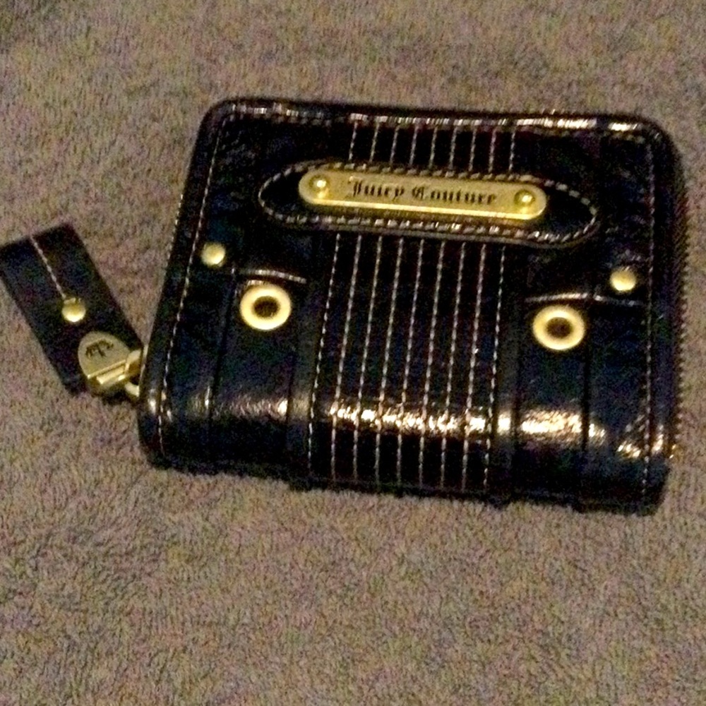 Final sale price❗️Juicy Couture compact zipper wallet